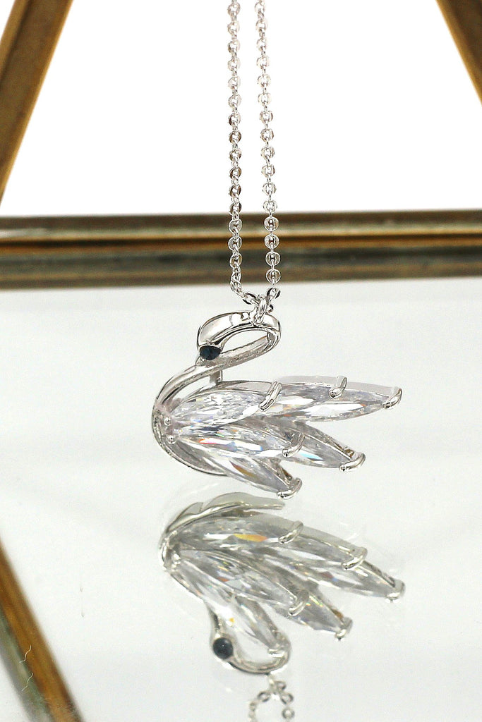 shiny crystal swan earrings necklace set