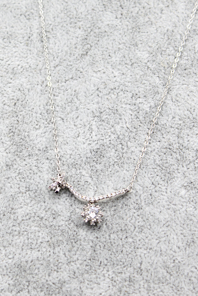 fashion shiny pendant necklace