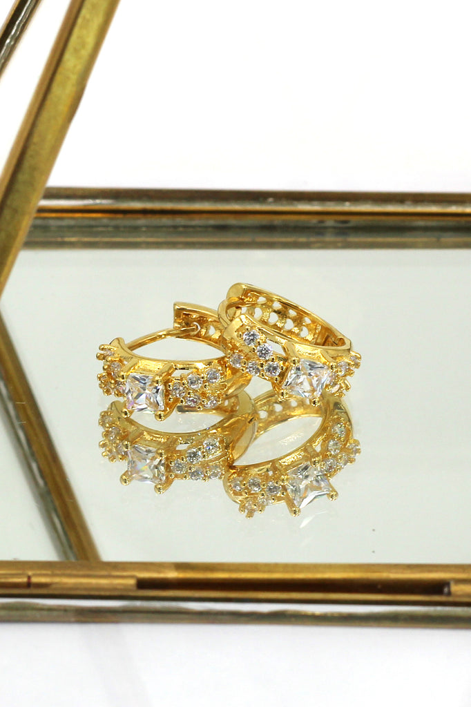 lovely crystal gold earrings