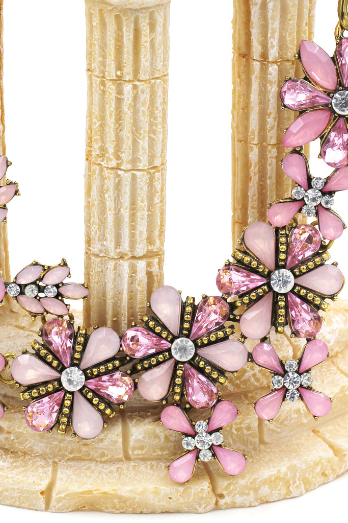 elegant pink flowers golden necklace
