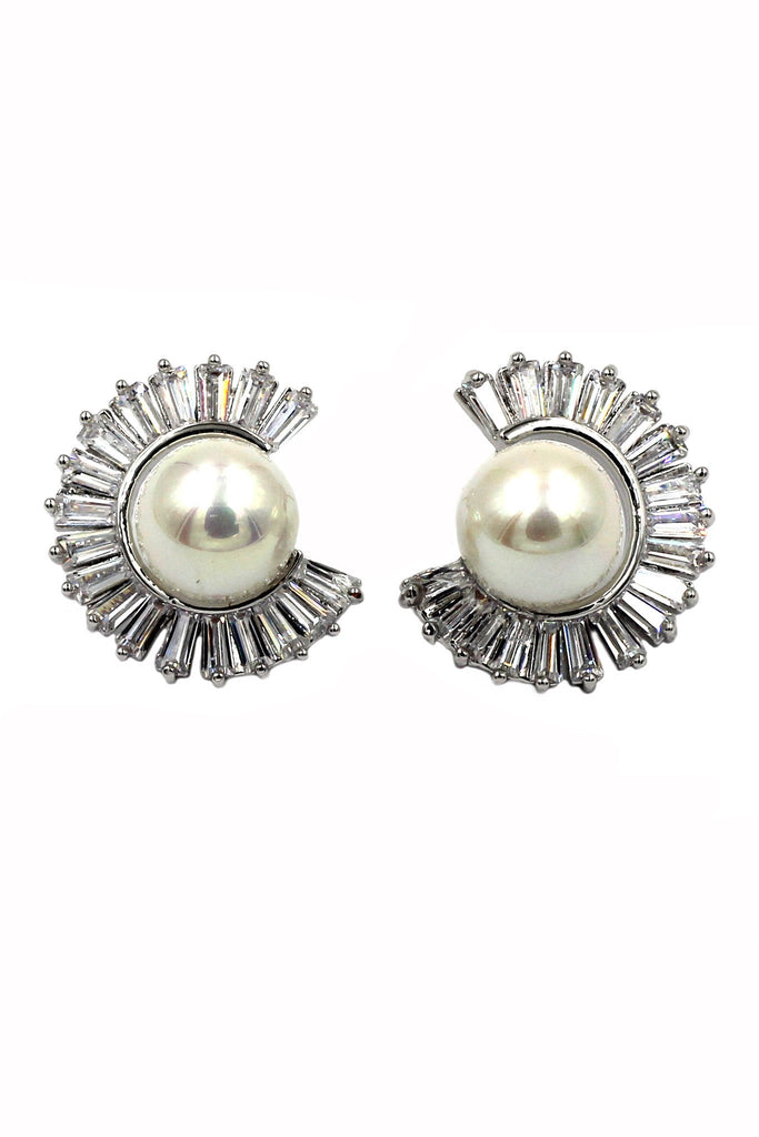 Imitation fashion round pineapple pearl earrings set