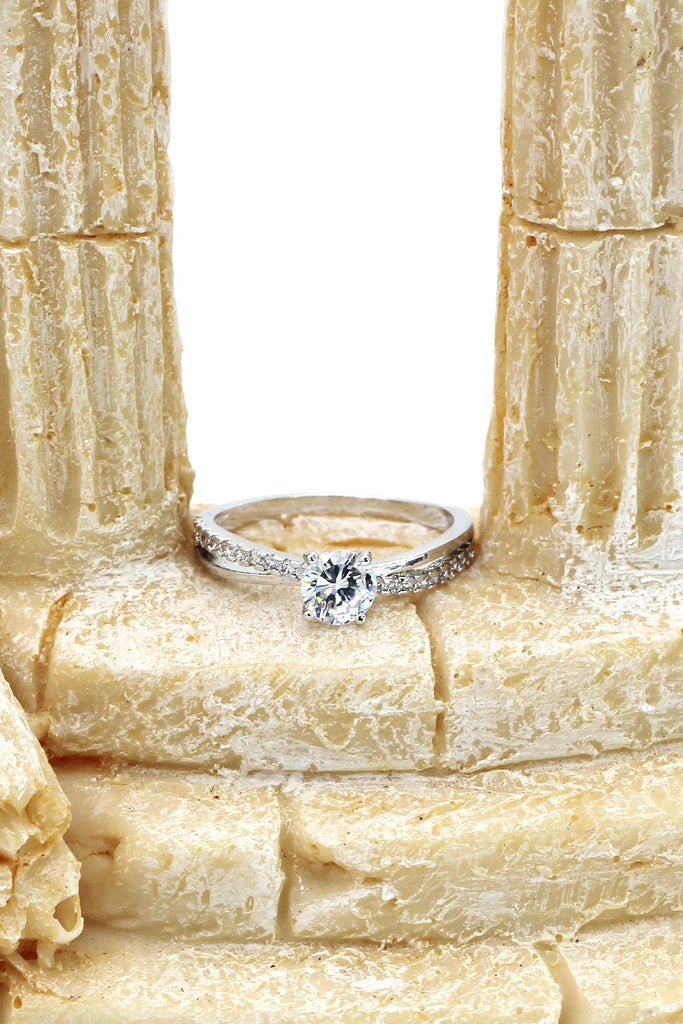 fashion embed crystal silver ring