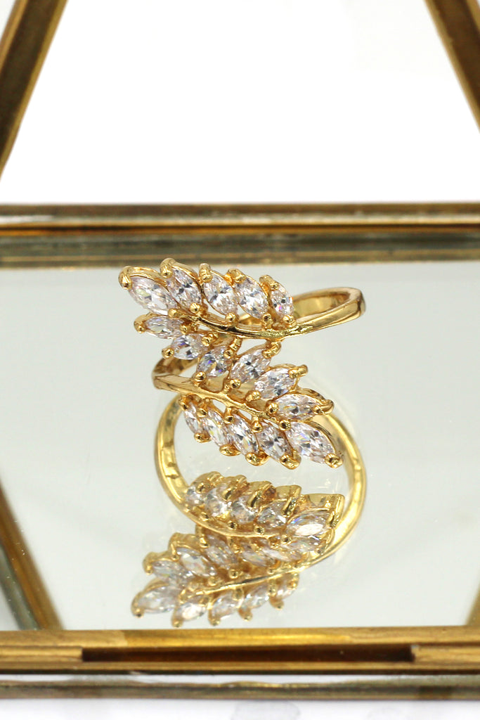 noble fringe crystal lady ring