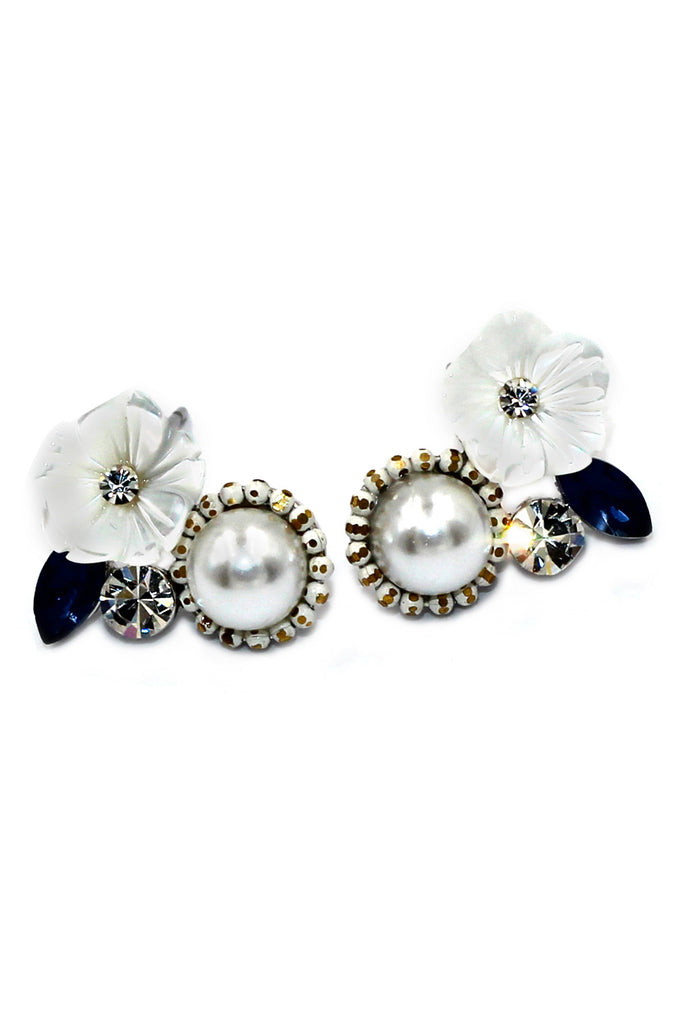 elegant small white flower pearl silver earrings