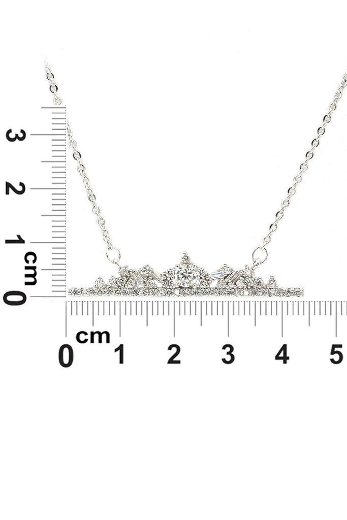 exquisite sparkling crystal silver necklace
