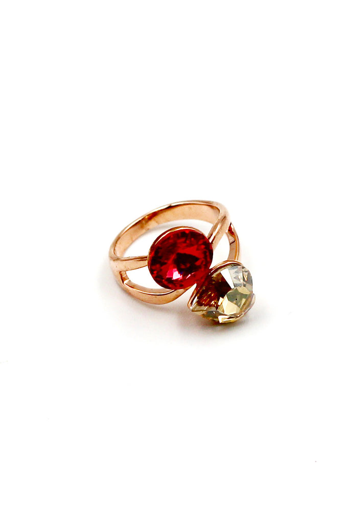 noble love shape crystal gold ring