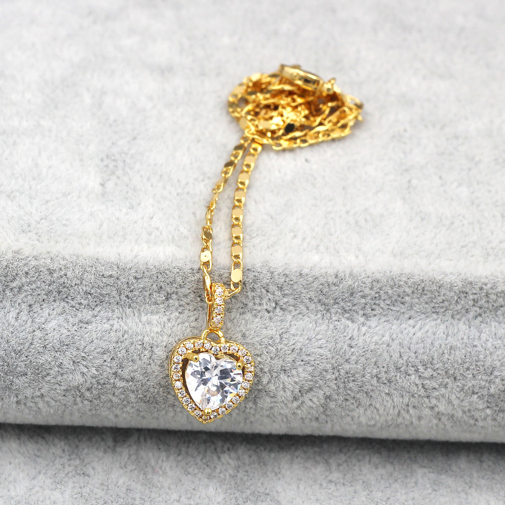golden shiny crystal heart necklace