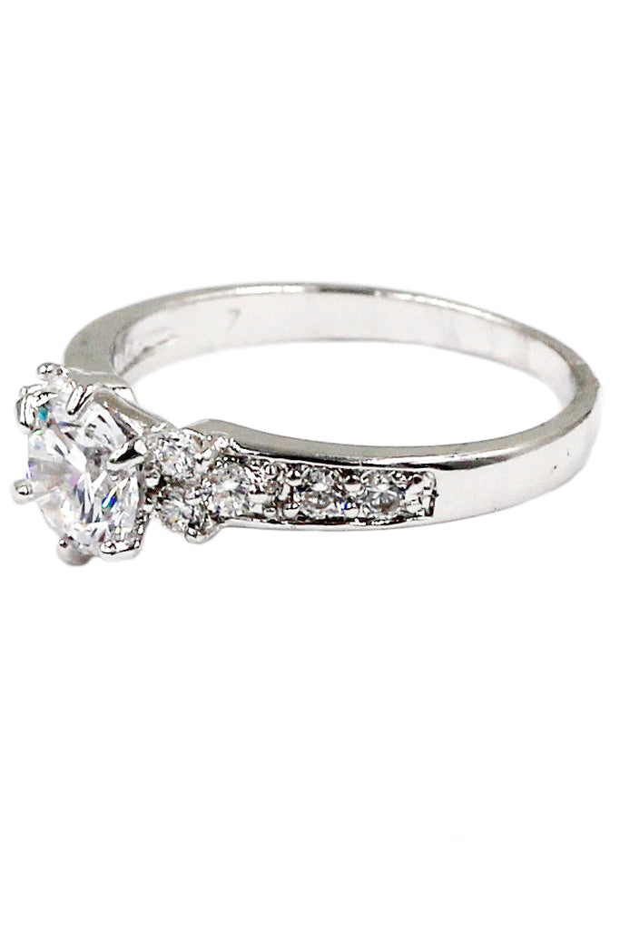 lovely crystal silver ring