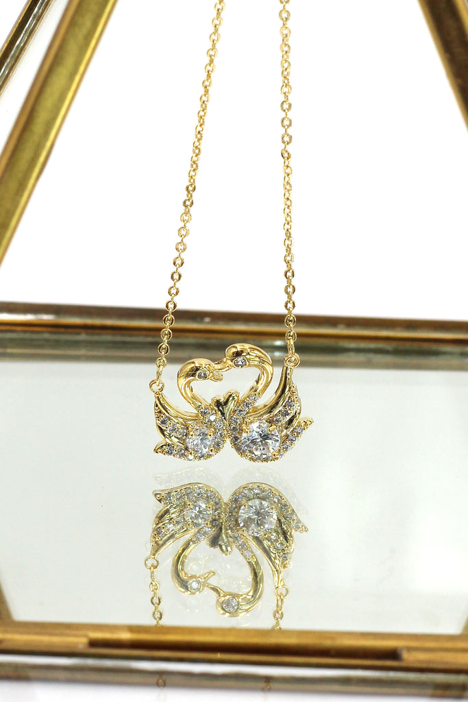 swan love crystal necklace